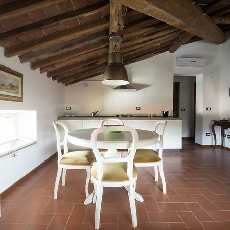 Apartament Charme Con Parcheggio Lukka Zewnętrze zdjęcie