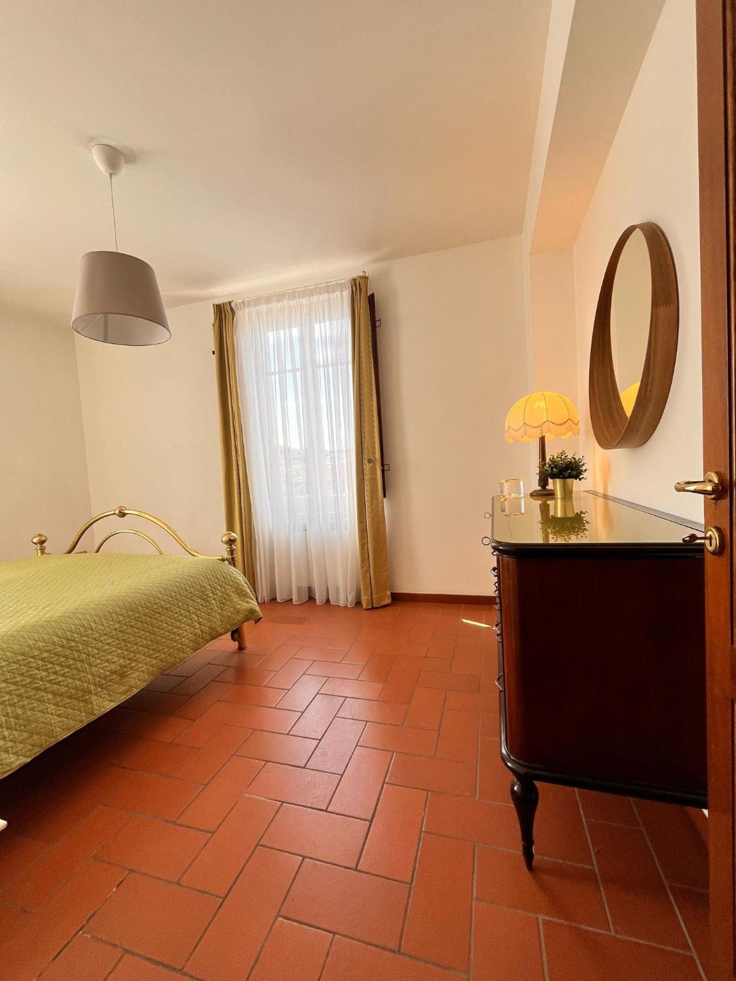Apartament Charme Con Parcheggio Lukka Zewnętrze zdjęcie