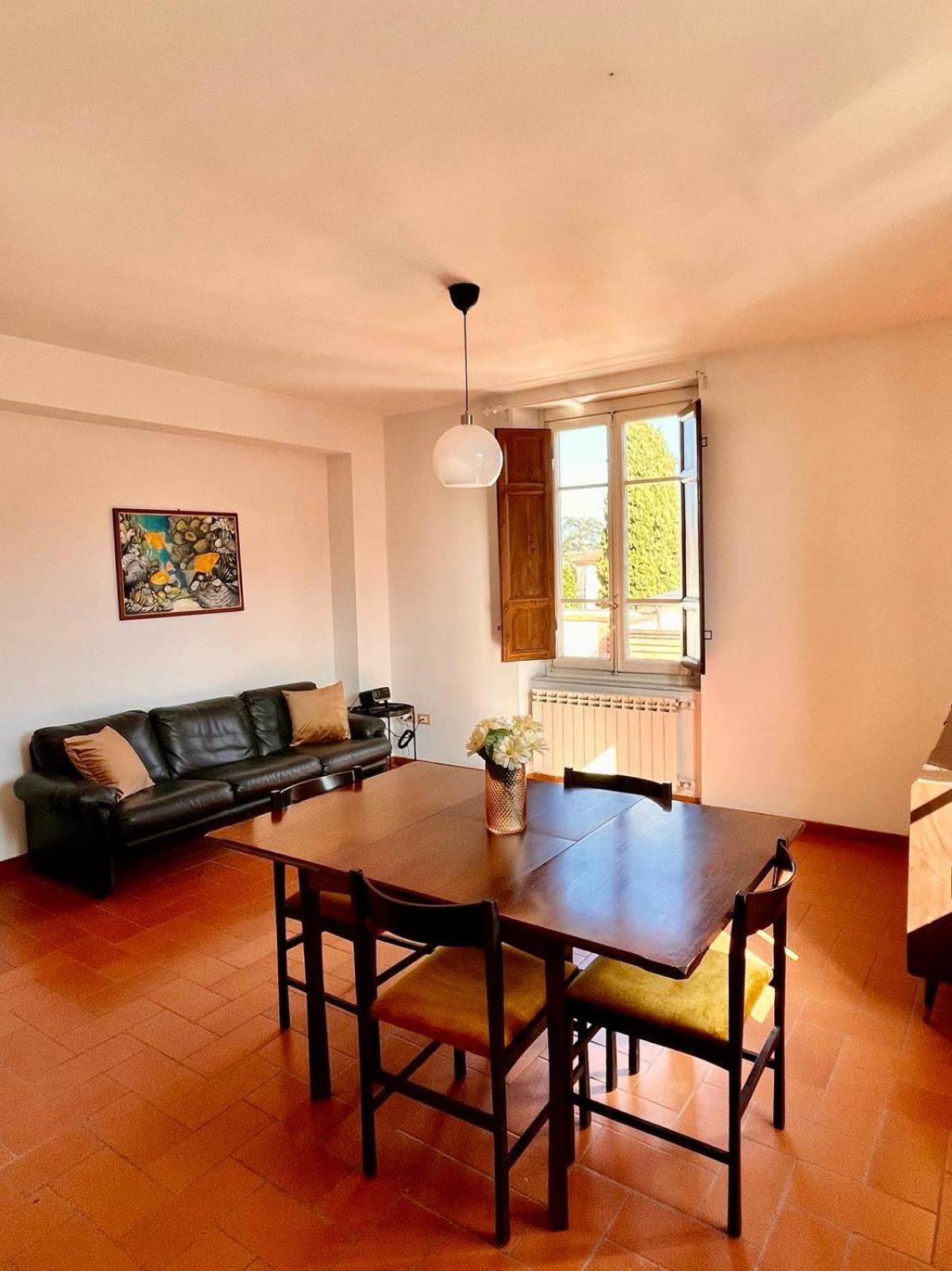 Apartament Charme Con Parcheggio Lukka Zewnętrze zdjęcie
