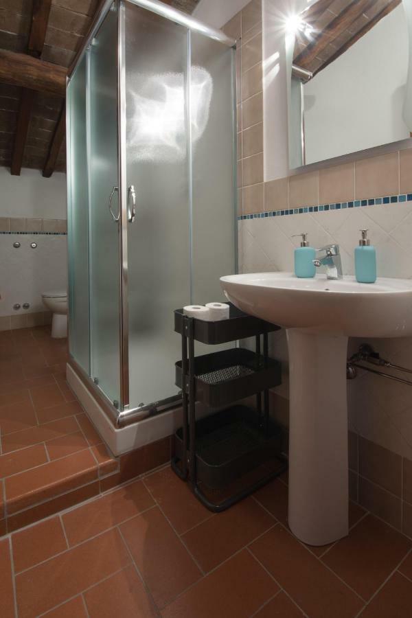 Apartament Charme Con Parcheggio Lukka Zewnętrze zdjęcie