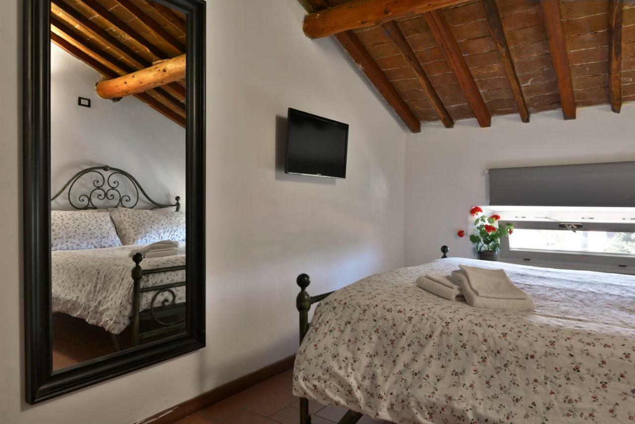 Apartament Charme Con Parcheggio Lukka Zewnętrze zdjęcie