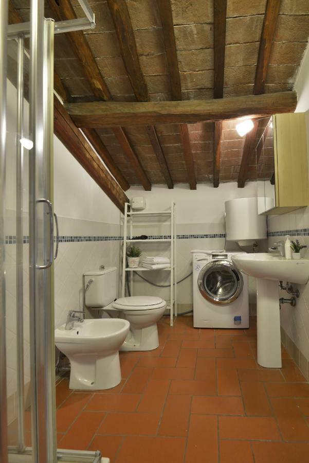 Apartament Charme Con Parcheggio Lukka Zewnętrze zdjęcie